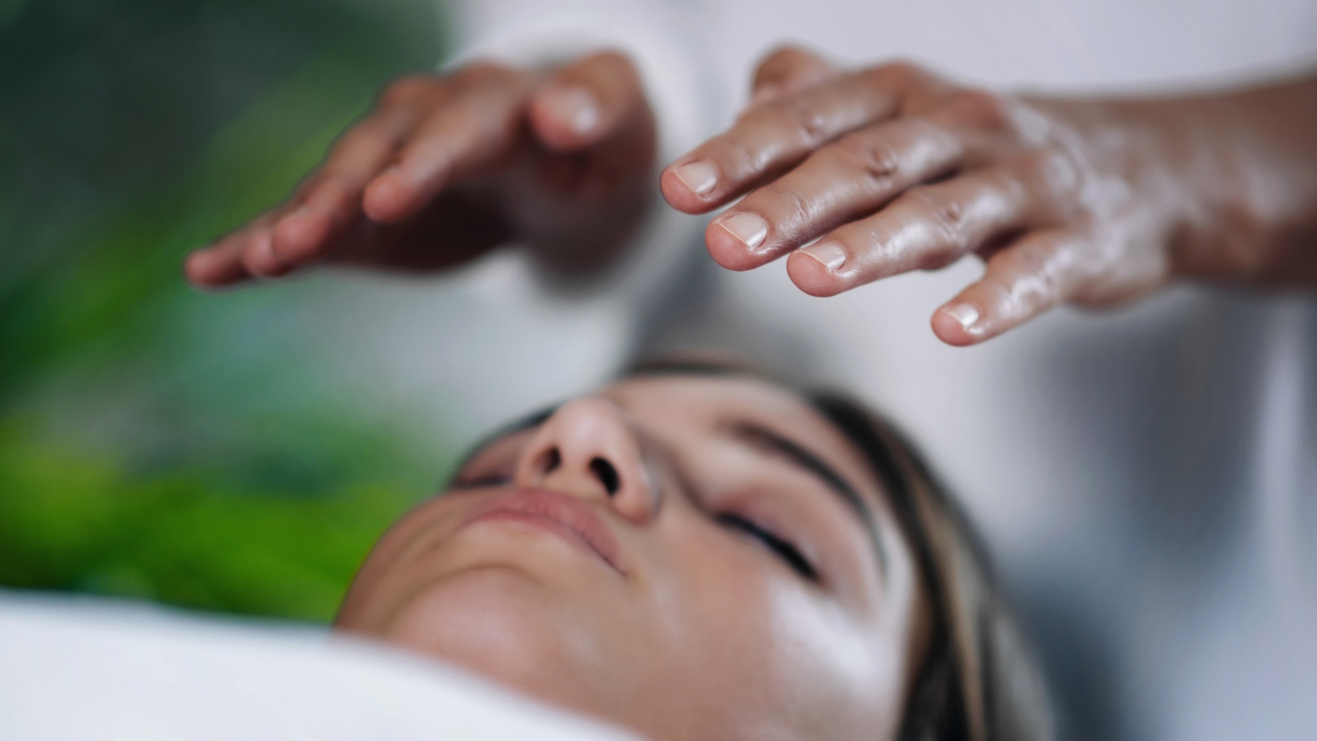 the Healing Spirit Wellness Spa - What to Expect at Your First Reiki Energy Session